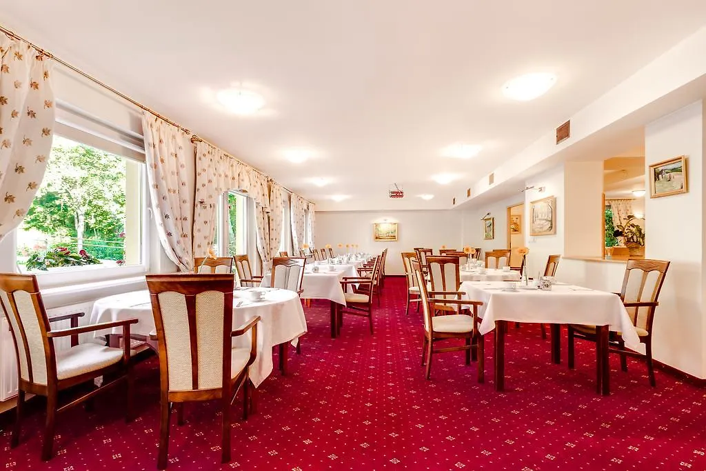 Hotel Konradowka Wellness & Spa - 300 Metrow Do Centrum Karpacz 3*,  Pologne