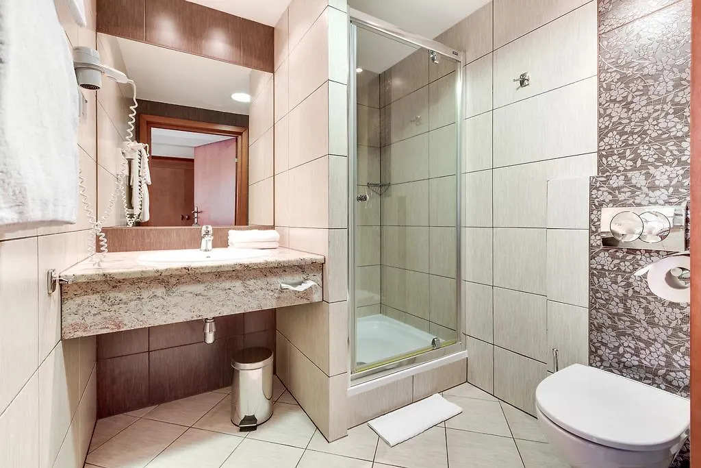 Hotel Konradowka Wellness & Spa - 300 Metrow Do Centrum Karpacz 3*,