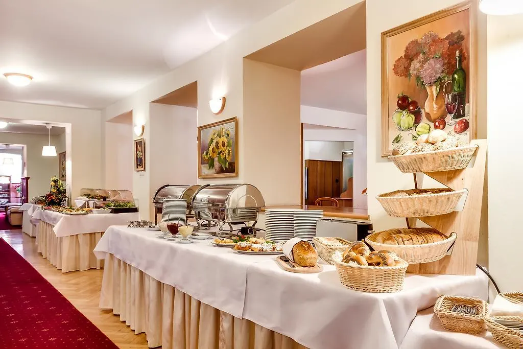 Hotel Konradowka Wellness & Spa - 300 Metrow Do Centrum Karpacz 3*,