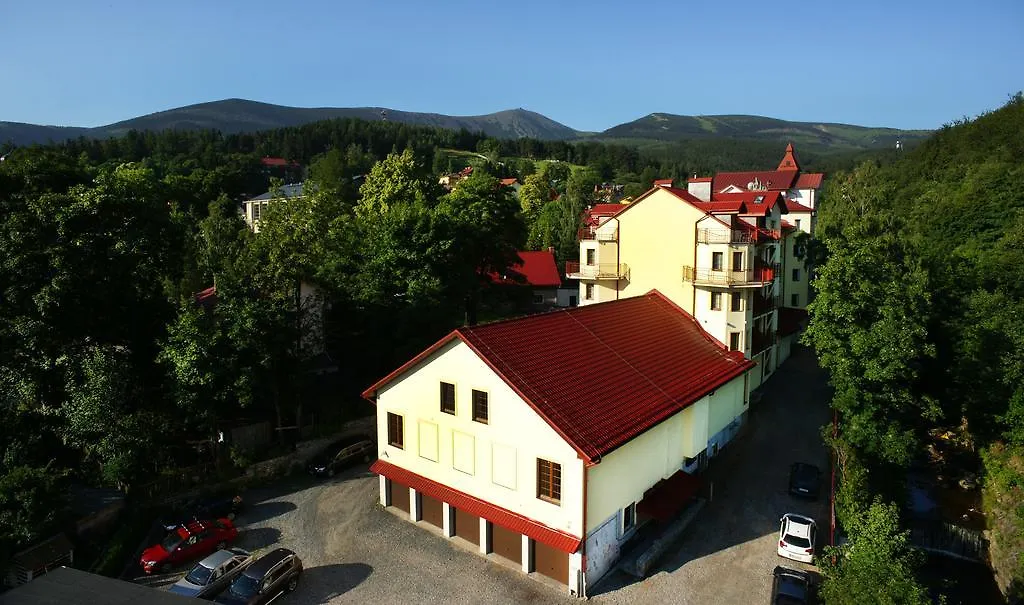 ***  Hotel Konradowka Wellness & Spa - 300 Metrow Do Centrum Karpacz Poland