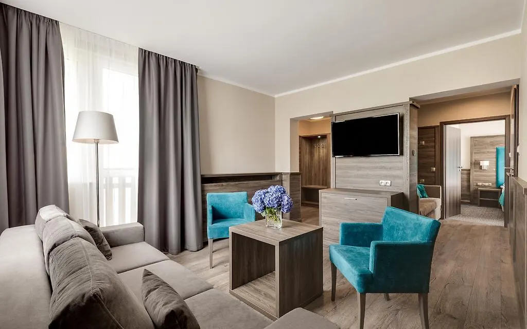 Hotel Konradowka Wellness & Spa - 300 Metrow Do Centrum Karpacz 3*,  Polsko